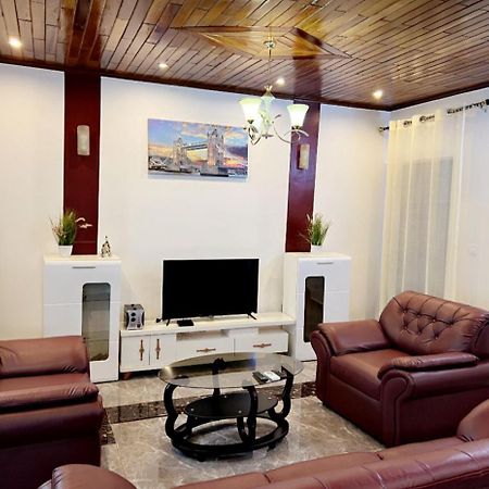 Studio Meuble Haut Standing Jouvence Yaounde Apartment Bagian luar foto